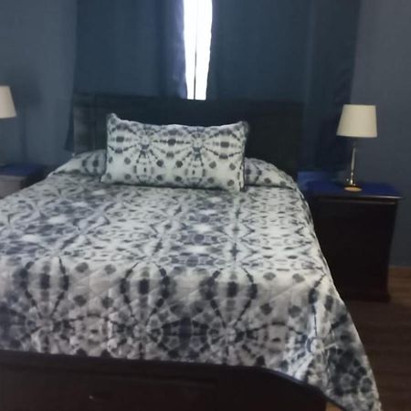 Bailey'S Bed And Breakfast Runaway Bay Esterno foto
