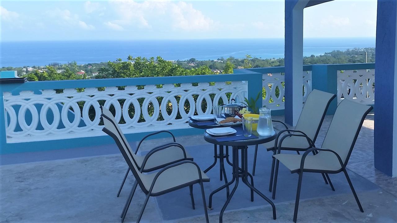 Bailey'S Bed And Breakfast Runaway Bay Esterno foto