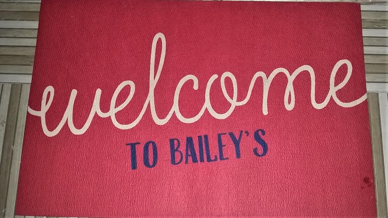 Bailey'S Bed And Breakfast Runaway Bay Esterno foto