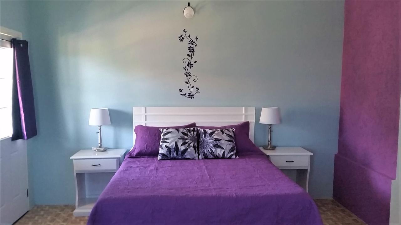 Bailey'S Bed And Breakfast Runaway Bay Esterno foto