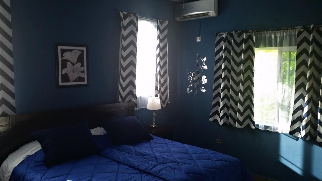 Bailey'S Bed And Breakfast Runaway Bay Esterno foto