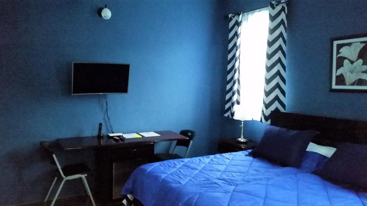 Bailey'S Bed And Breakfast Runaway Bay Esterno foto